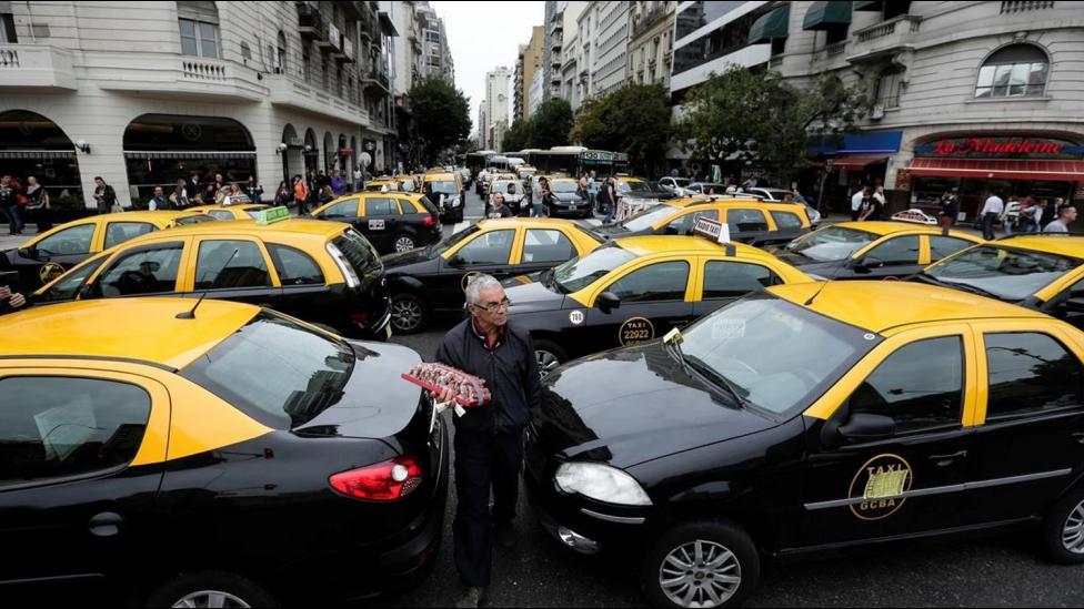 Piquetazo tachero contra Uber