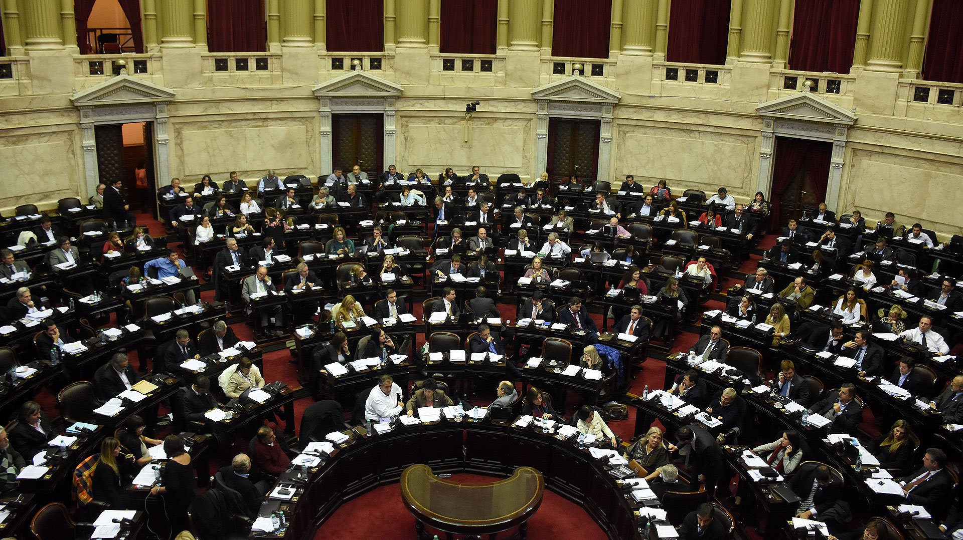 Se aprobó la ley antidespidos y Macri se dispone a vertarla