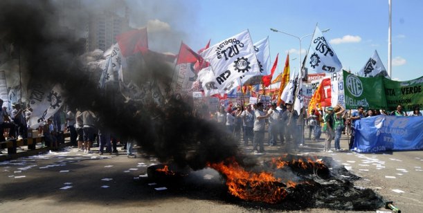 La conflictividad laboral creció 400% en mayo