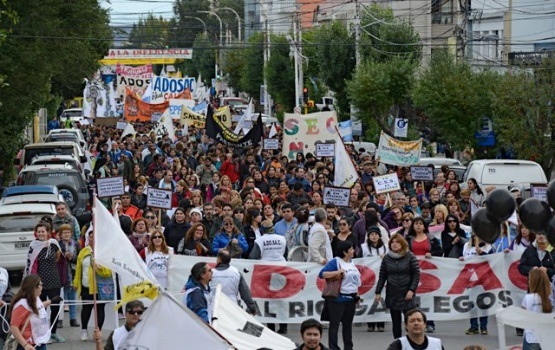 Tras 51 días de paro, hubo acuerdo con los docentes santacruceños