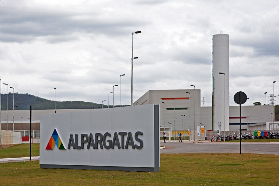 San Luis: cierre y despidos en Alpargatas