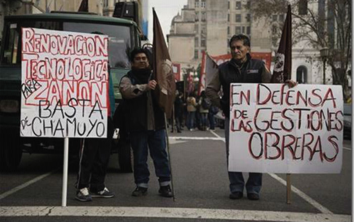 Recuperadas marchan contra los tarifazos y el ahogo financiero