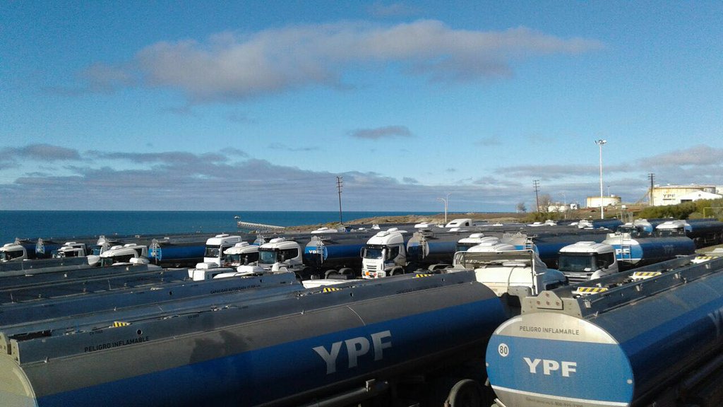 YPF ofreció 25% de aumento y los petroleros están al borde del paro