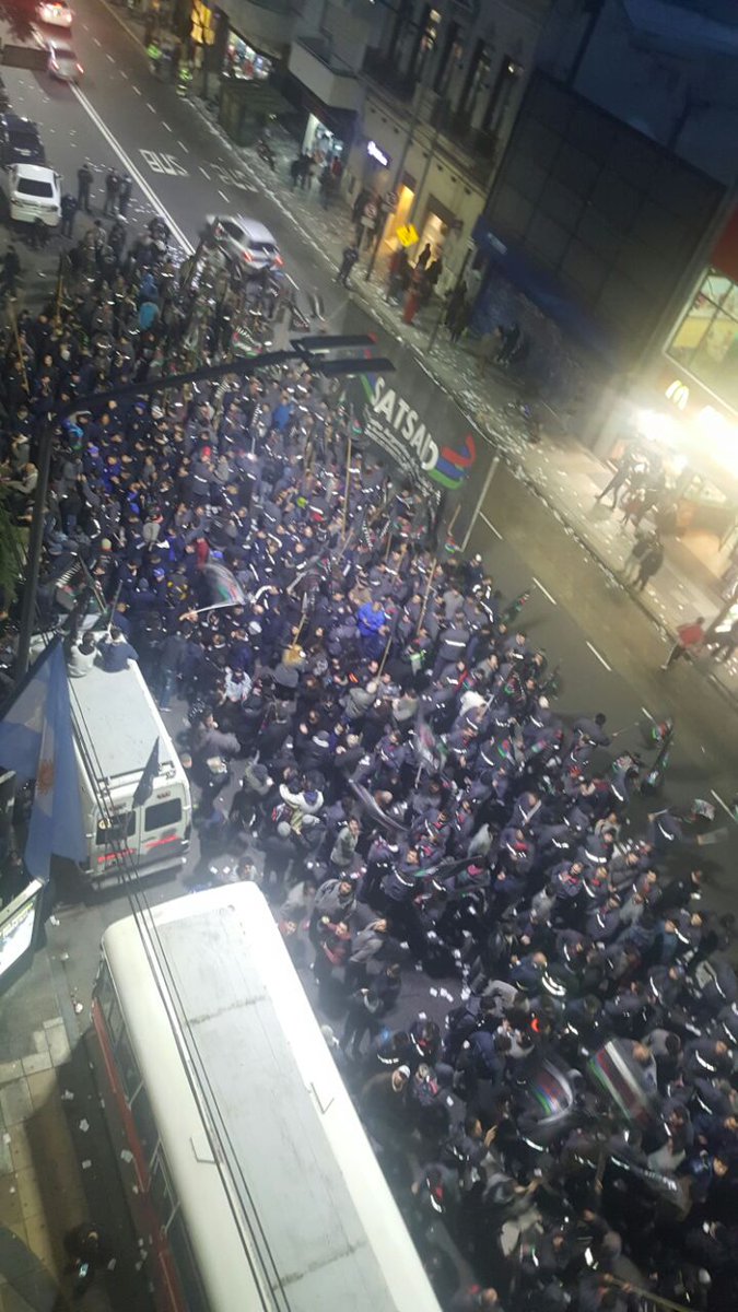 Con partiarias estancadas, trabajadores de televisión realizan una jornada de protesta