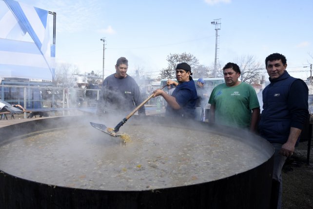 «Locrazo” solidario de los recolectores y barrenderos santafesinos