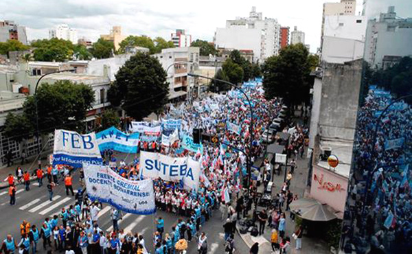 Sigue la avanzada judicial para limitar el derecho de huelga