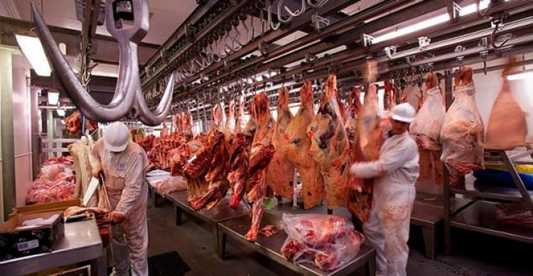 Trabajadores de la carne firmaron 42% en paritarias