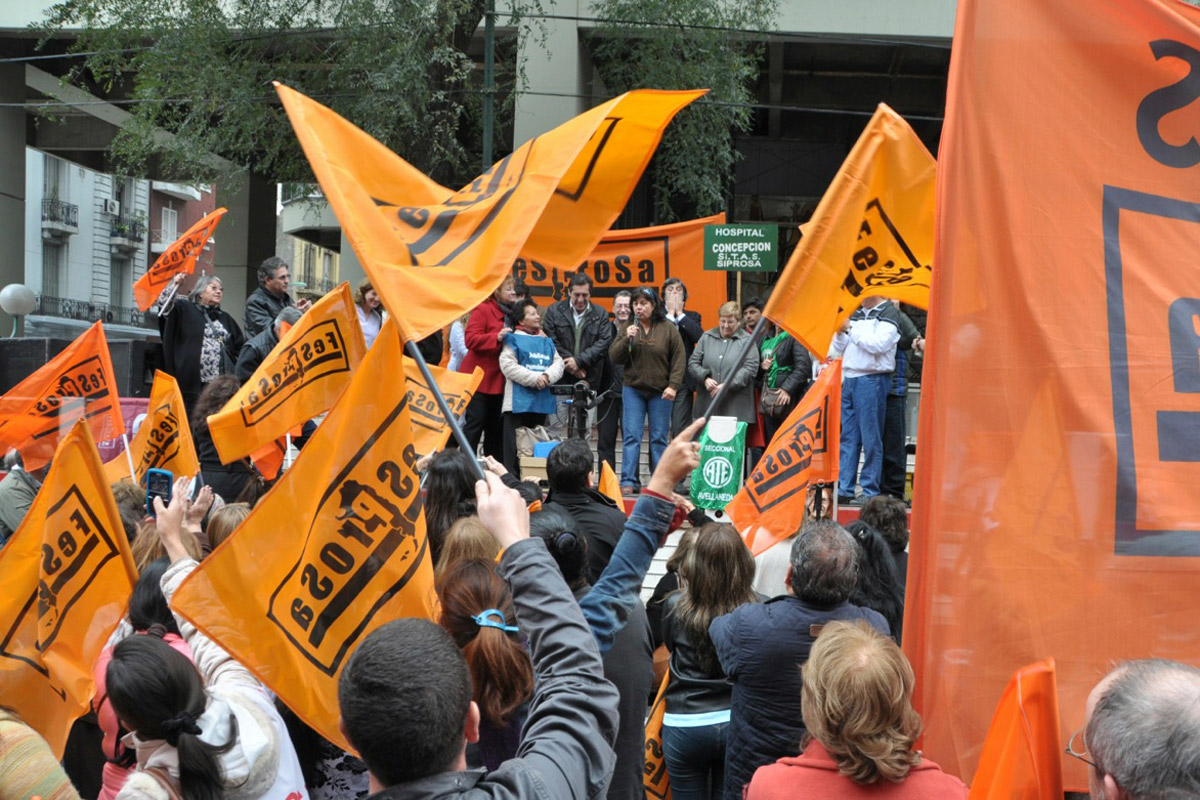 Médicos convocaron a un paro nacional para el jueves