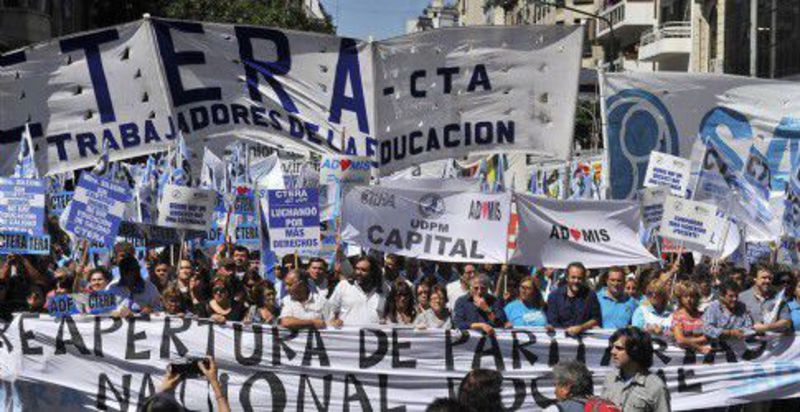 El paro docente del 24 suma adherentes en todo el país