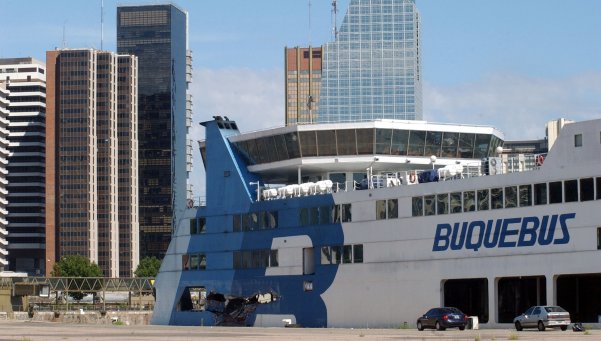 Fuerte presión gremial y reincorporación de los despedidos de Buquebús