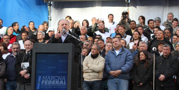 Tras calificar a la Marcha Federal de “política”, Triaca recibirá a la CTA