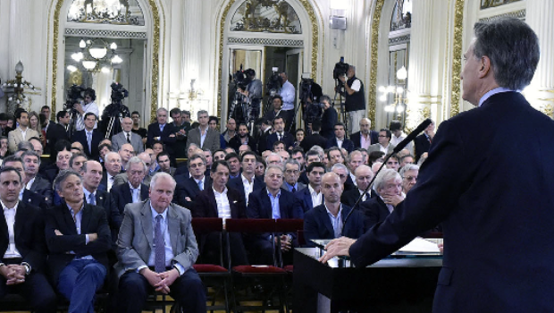 El 77% de los empresarios no piensa contratar personal en 2016