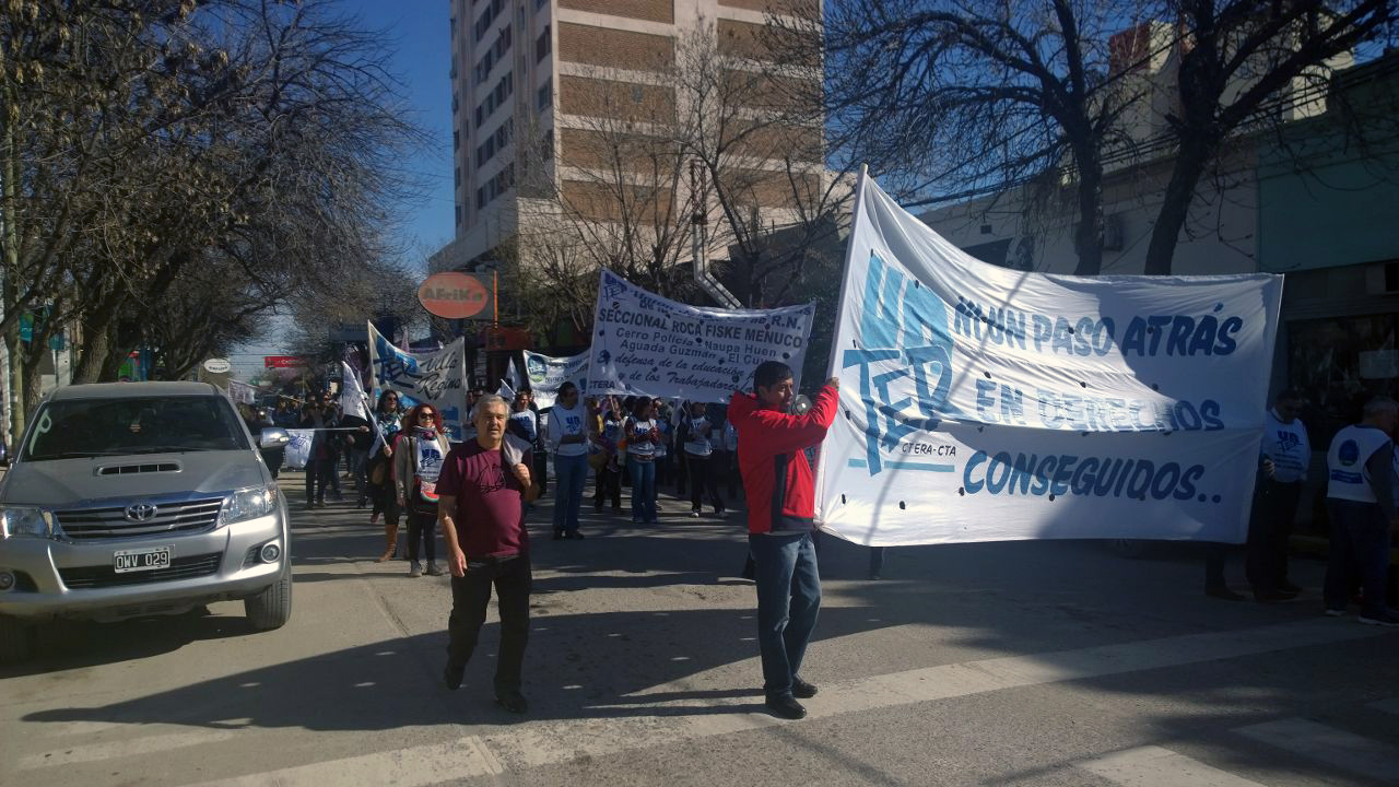 Docentes rionegrinos decidieron seis días más de paro