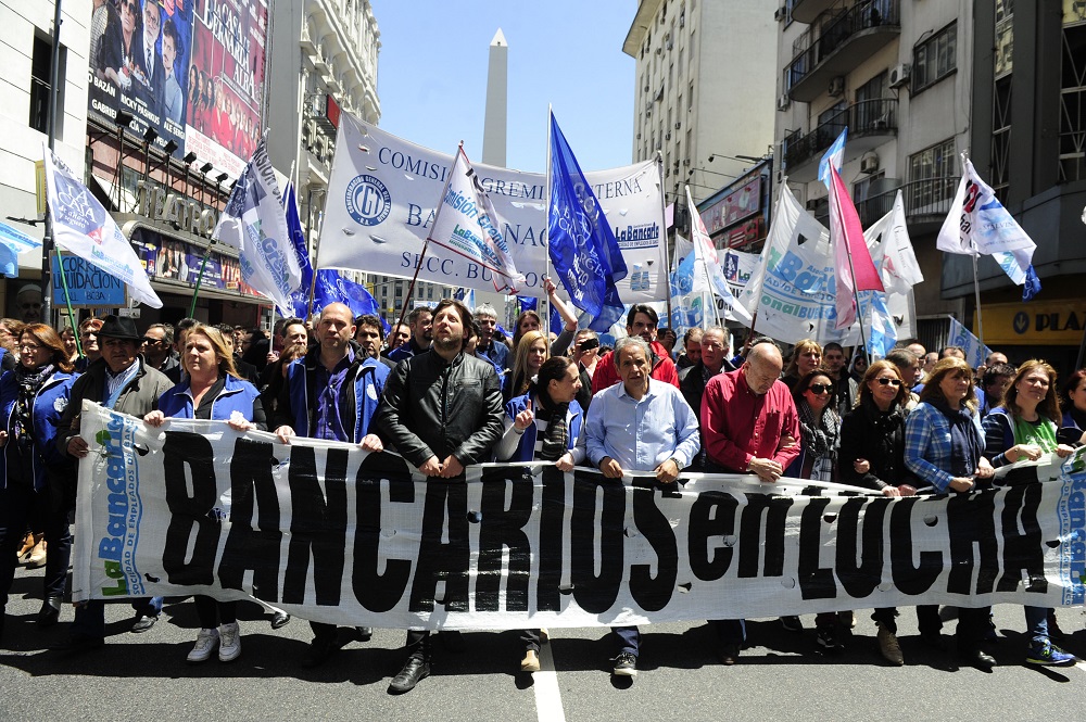 Tras el paro total, la bancaria promete impedir que abran sucursales el fin de semana