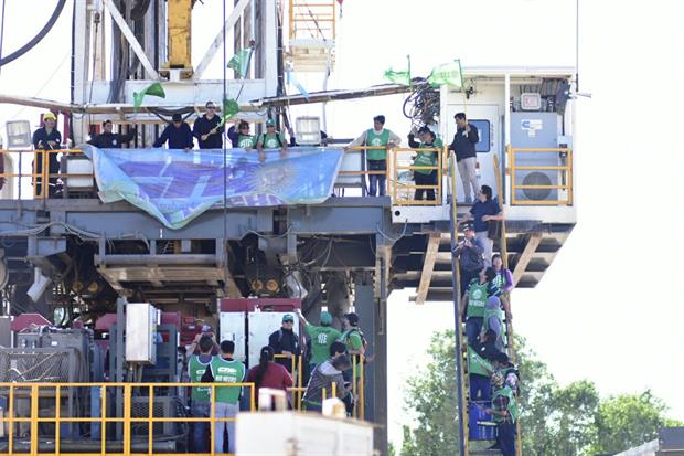 Estatales tomaron un equipo de perforación de YPF