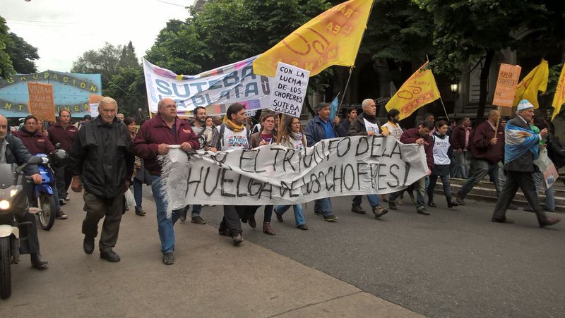 Tras 22 días de conflicto, reincorporan a los 5 choferes de la Línea Este