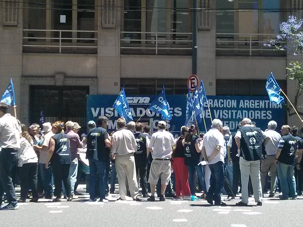 Con las paritarias estancadas, visitadores médicos movilizaron a Trabajo