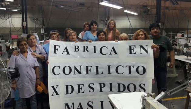 Despidos masivos y toma de una firma textil