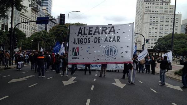 Temor por los 17 mil puestos de trabajo de los bingos bonaerenses