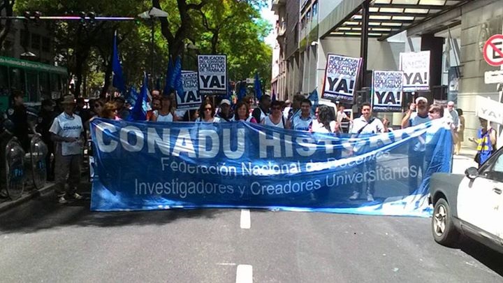 Docentes universitarios mantienen su plan de lucha y reclaman bono de fin de año