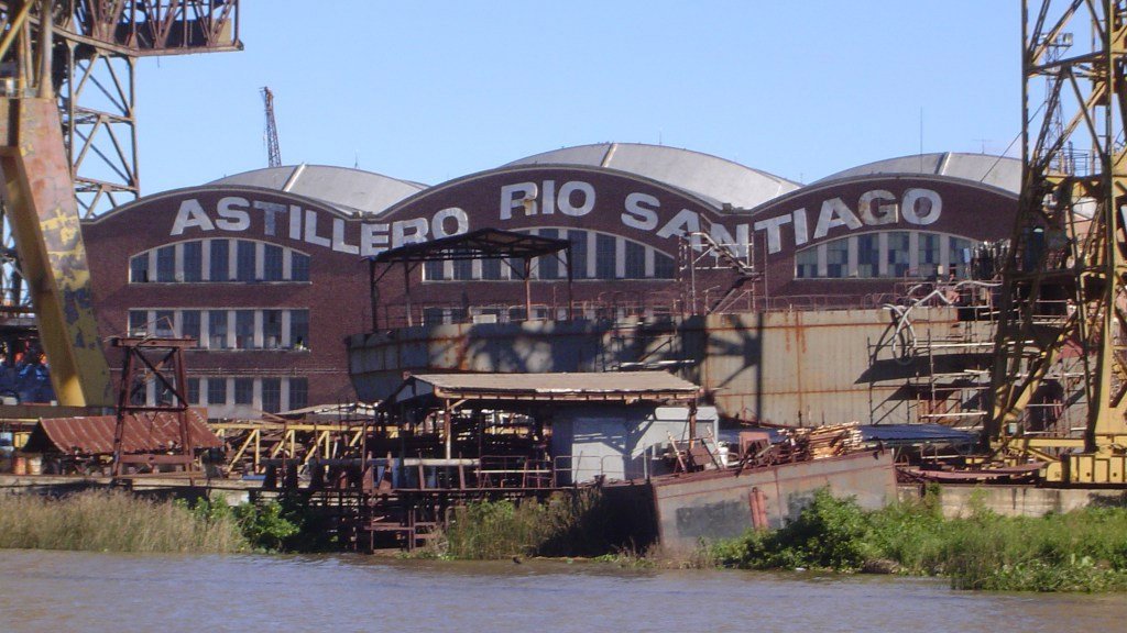 Trabajadores del Astillero Rio Santiago cerraron el año con el 39,3% de aumento