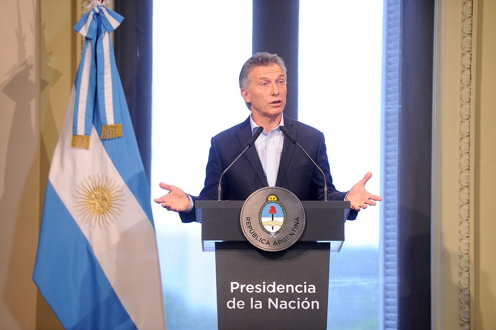 Aunque se multiplican los despidos, para Macri el pacto antidespidos «sigue vigente»