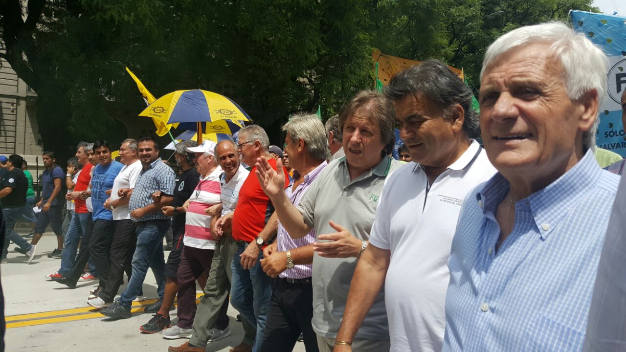 Movilización masiva por conflicto AGR-Clarín