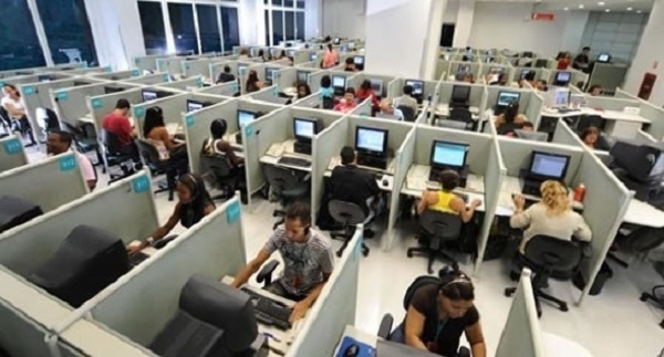 Alerta entre empleados de Call Centers por amenazas de despidos