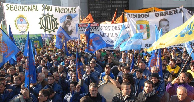 Contra los despidos y suspensiones, la UOM marcha a Trabajo y Producción