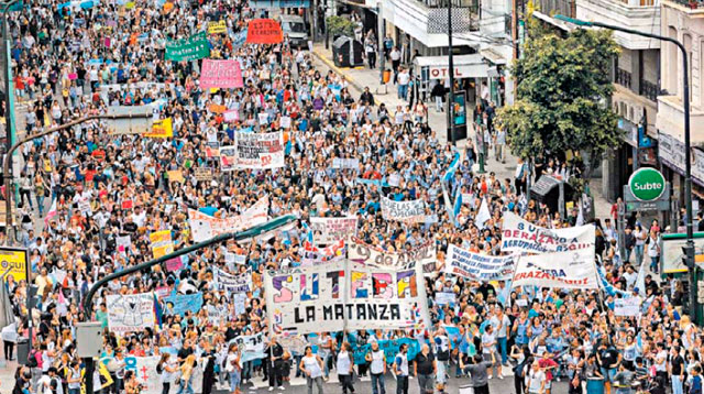 Inicia la Marcha Federal Educativa que llegará mañana a Plaza de Mayo