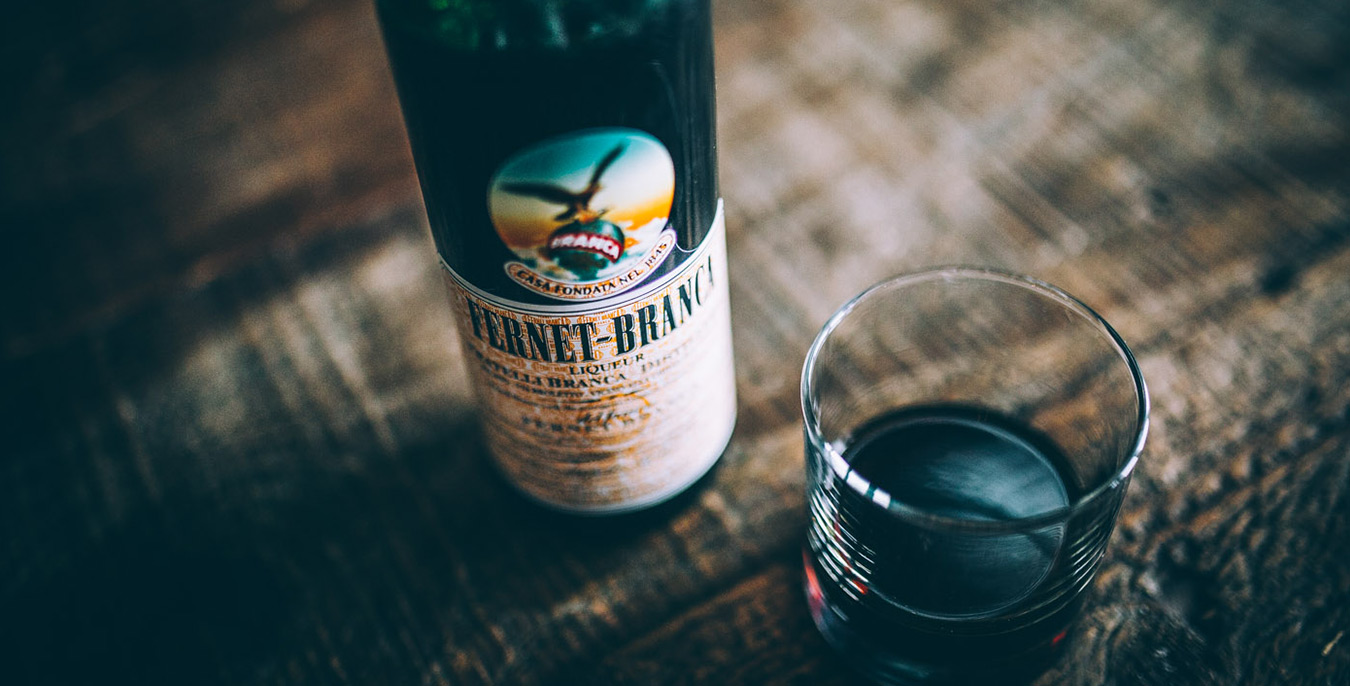Trabajadores advierten sobre posible desabastecimiento de Fernet Branca por problemas en la línea de producción