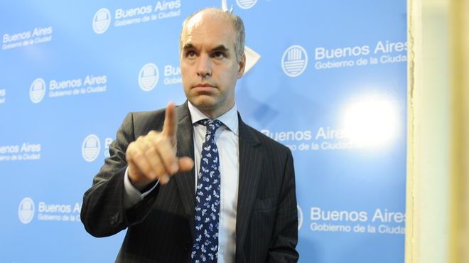 Denunciaron a Larreta por la represión a los maestros