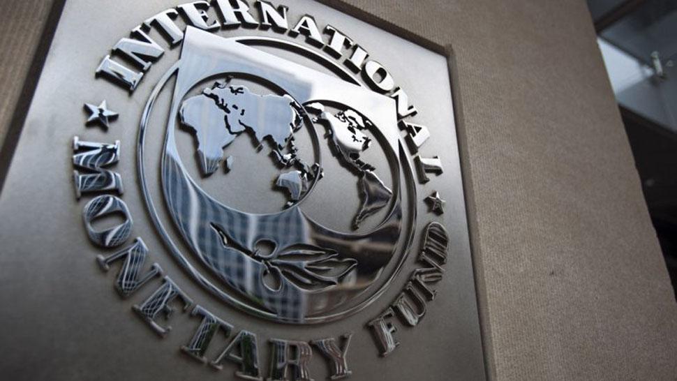 El FMI pronostica que este año los salarios volverán a perder contra la inflación