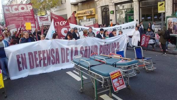 Médicos vuelven a paralizar los hospitales en tierras de Vidal