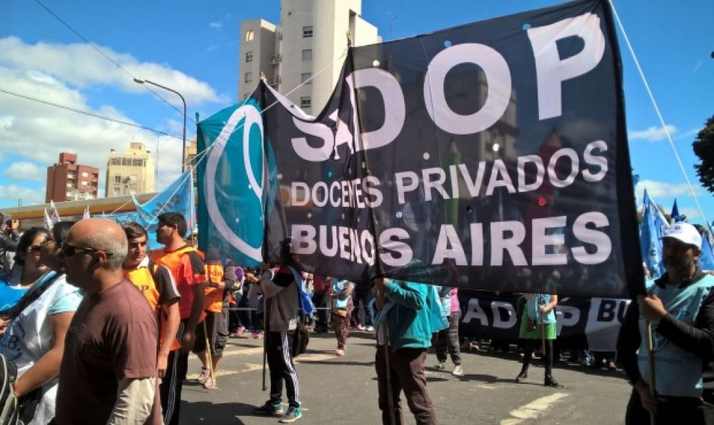 Docentes privados llevaron el reclamo de paritaria nacional a la OIT