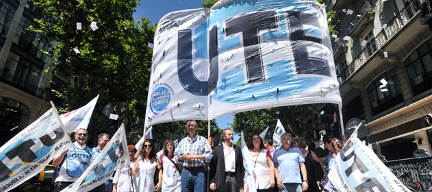 Denuncian falta de maestros en Ciudad de Buenos Aires