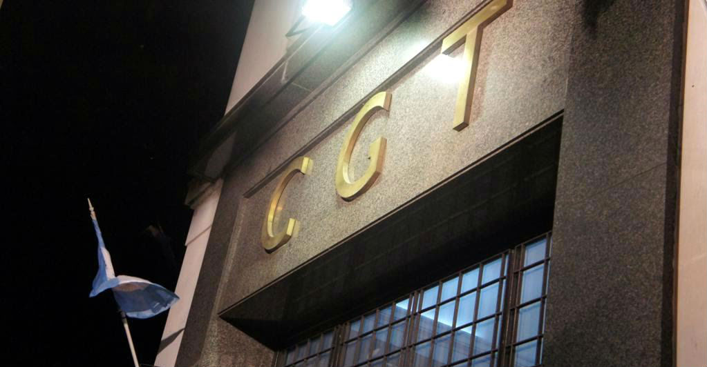 Según la CGT, inflación de abril marcó 2,45% y la anual alcanzó el 33,28%