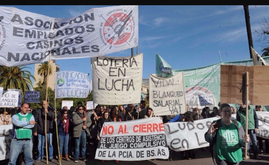 Más protestas para que Vidal no cierre los centros de atención a adictos al juego