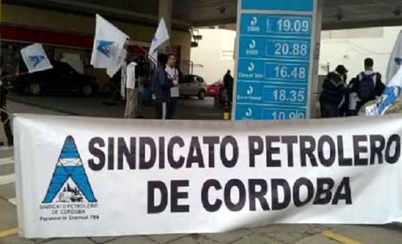 Por paritarias, paralizan parcialmente el expendio de combustible en Córdoba