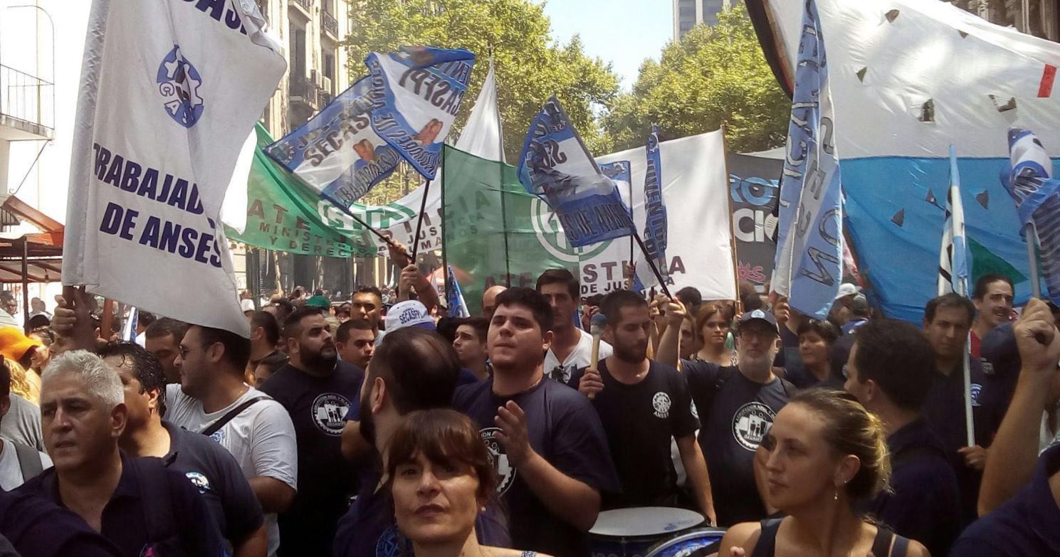 Trabajadores de Anses movilizan contra el ajuste salarial