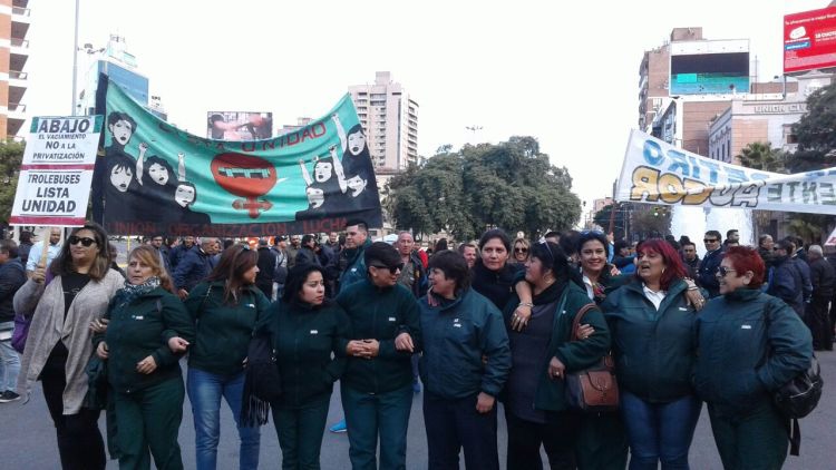 Trabajadoras de Trolebuses cordobeses movilizan contra los despidos y la discriminación