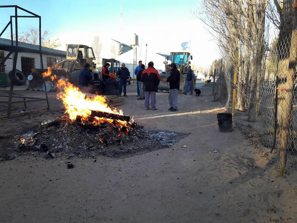 Cierre y despidos en una mina de Cutral Co