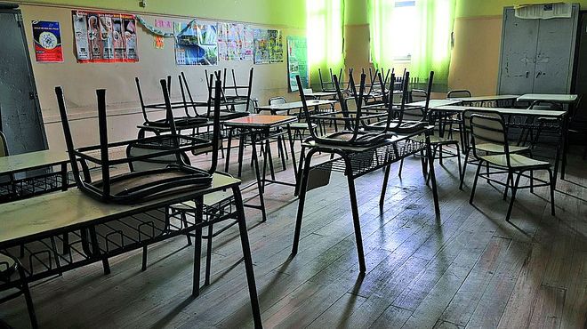 Entre paros y asambleas, las clases volverán parcialmente en las escuelas porteñas