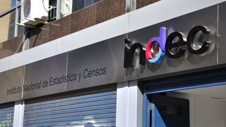 Para el Indec, en lo que va del año los salarios le ganaron a la inflación