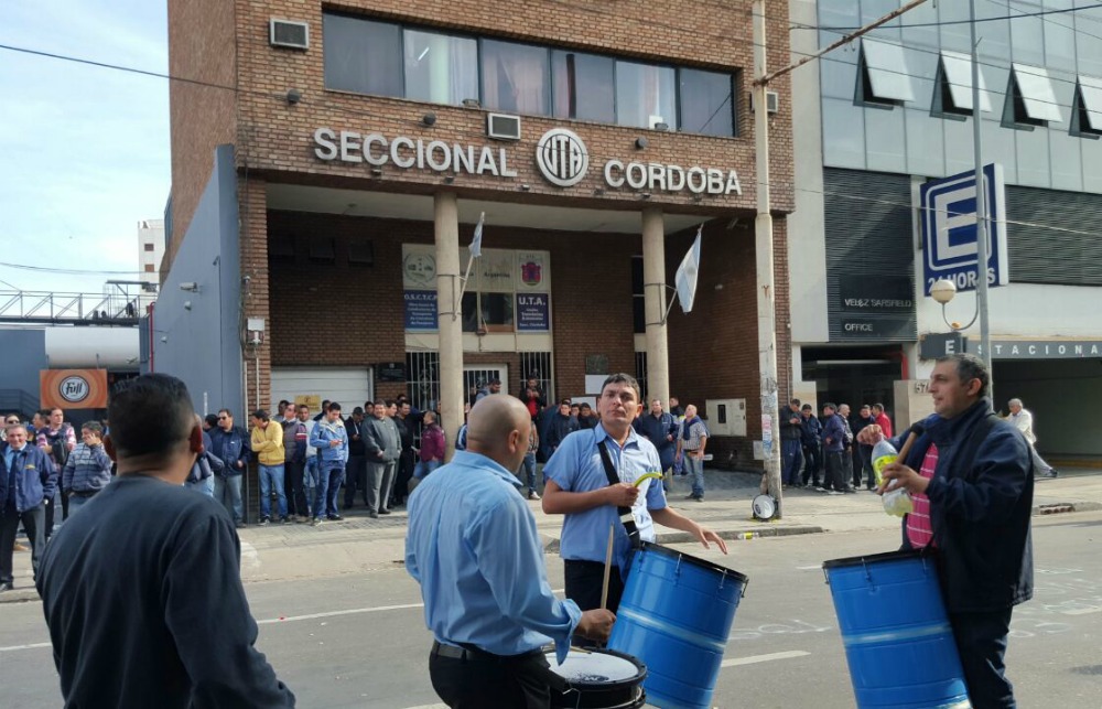 UTA lo hizo: desplazó a todos los delegados que encabezaron el paro en Córdoba