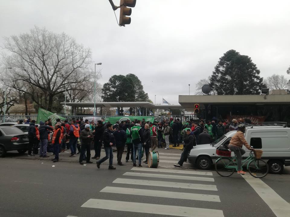 Cerraron el INTI y dejaron a sus 2100 trabajadores afuera para evitar una protesta gremial