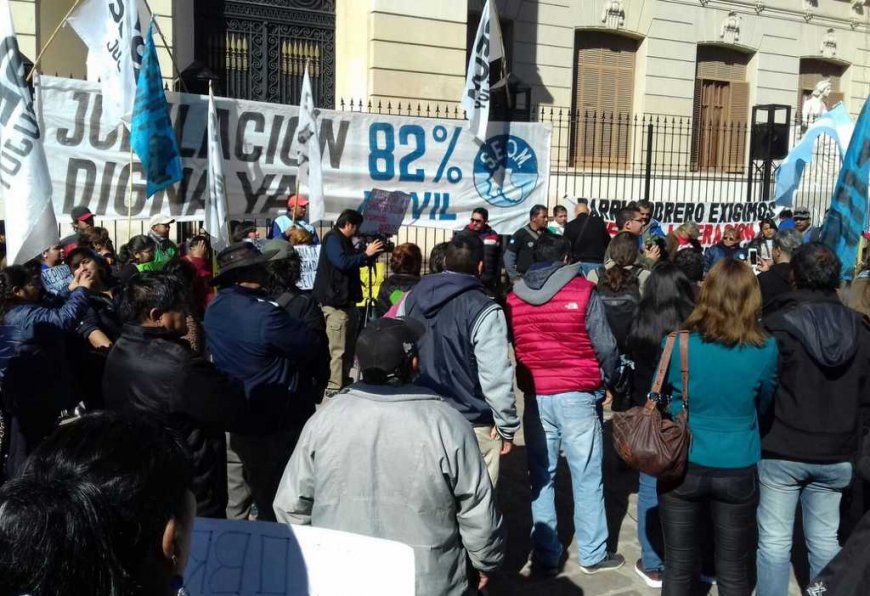 «Perro» Santillán pidió la libertad del dirigente gremial jujeño detenido por protestar