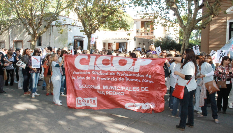 Vidal ofreció a los médicos lo mismo que a los docentes