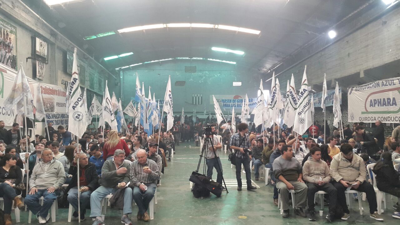 Constituyen una Federación de Trabajadores del Turf para defender los empleos y la actividad