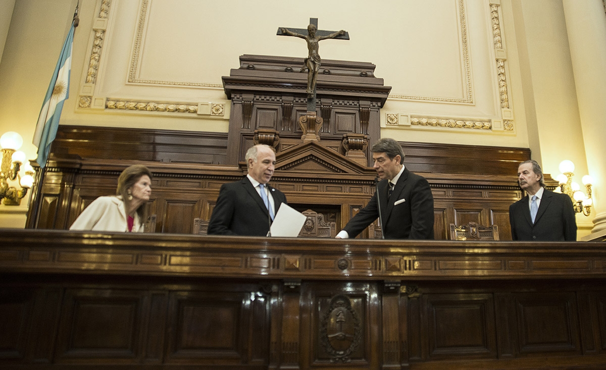 La Corte refuerza su encorsetamiento a la justicia laboral